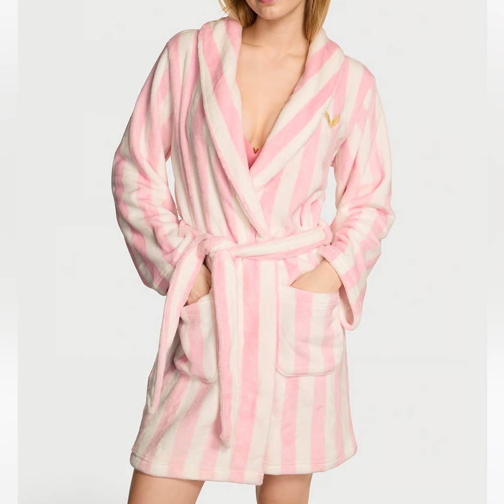 VICTORIA'S SECRET Cozy Plush Robe